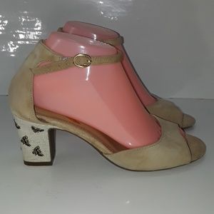 COPY - 7M Suede Areosoles Heelrest Butterfly Sand…